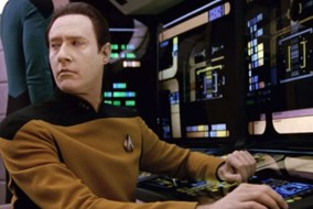 Blog_AI Lt Commander Data Star Trek